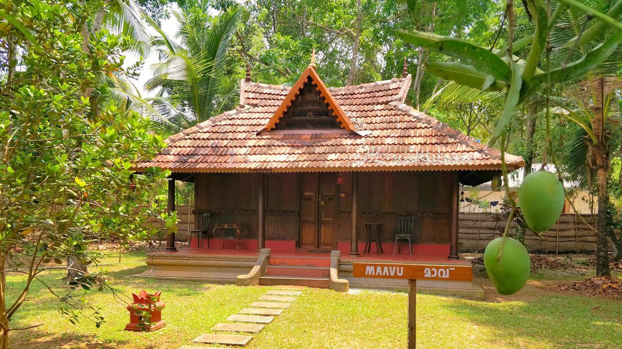 Palathra Heritage Mararikulam Exterior foto